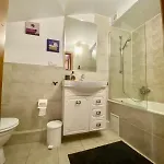 5 Lviv Apart Дві Кім Ізольовані І Кухня- Студія З Балконом Тиха Центр Lviv