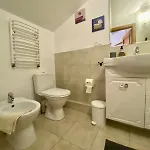 5 Lviv Apart Дві Кім Ізольовані І Кухня- Студія З Балконом Тиха Центр
