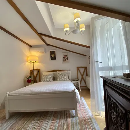 Apartment 5 Lviv Apart Дві Кім Ізольовані І Кухня- Студія З Балконом Тиха Центр