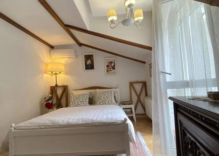 公寓 5 Lviv Apart Дві Кім Ізольовані І Кухня- Студія З Балконом Тиха Центр