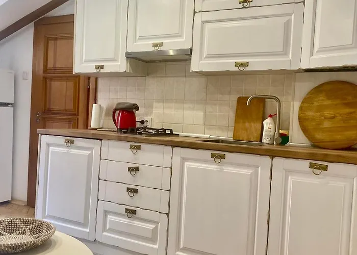 Apartman 5 Lvapart Дві Кім Ізол І Кух Студія З Балконом Тиха Центр